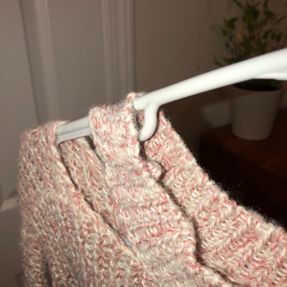 Oversized Pink Sweater - Picture 2 of 3